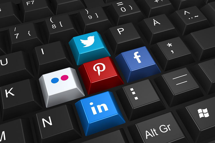 Die Zukunft des Geschäftslebens: Welche KI-Tools kann ich im Business einsetzen?